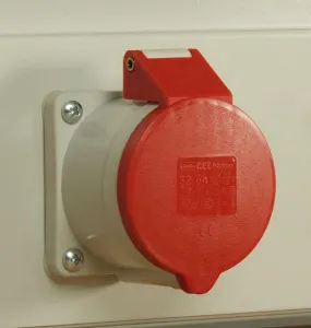 Prise KLW CEE 400 Volt / 16A avec couvercle rabattable avec matériel de fixation 05/02202 acheter à bas prix 